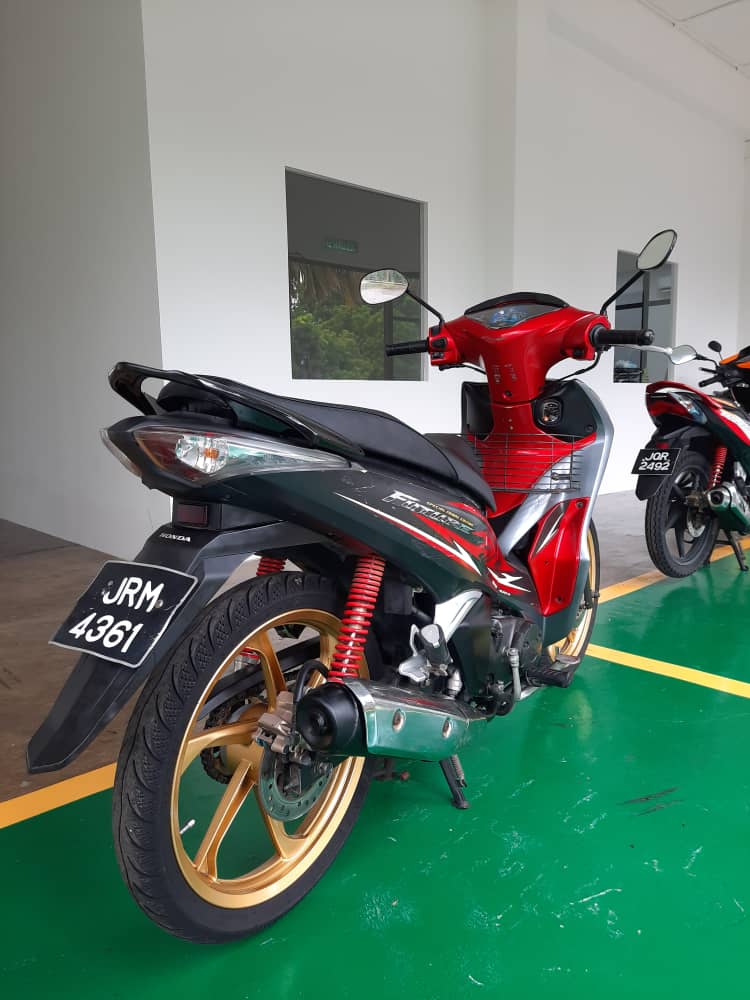  Honda  Future  125  Beli Motor  Honda  Melalui Bidaan Online