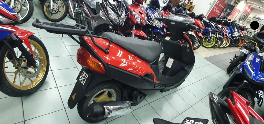 Suzuki VS 125 - Beli Motor Suzuki Melalui Bidaan Online