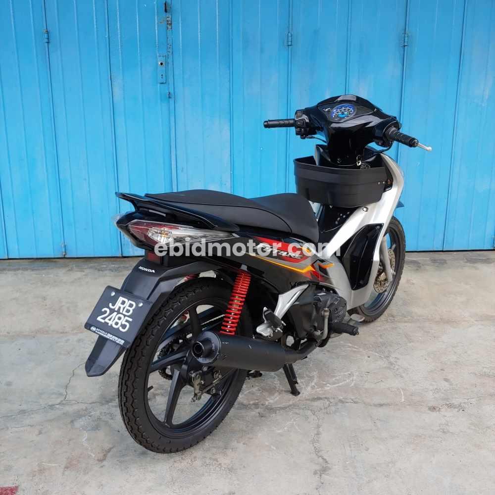  Honda  Future  125  Beli Motor  Honda  Melalui Bidaan Online